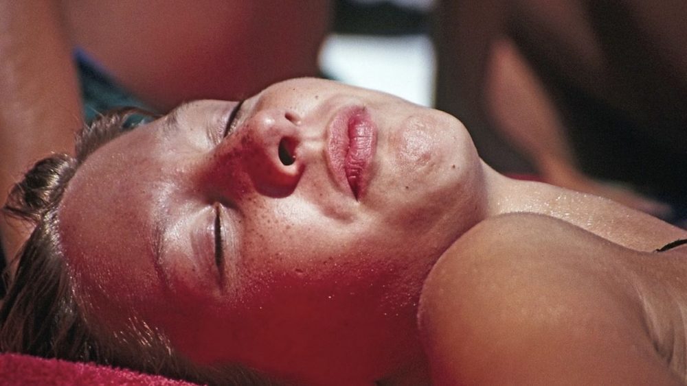 Soothe a Bad Sunburn With These 7 Pain Relief Tips
